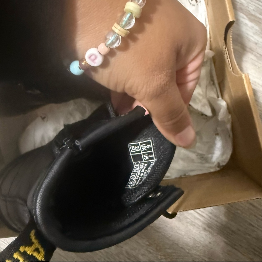 Dr. Martens 1460 Kids Black Leather Boots NEW NWT - Picture 6 of 8